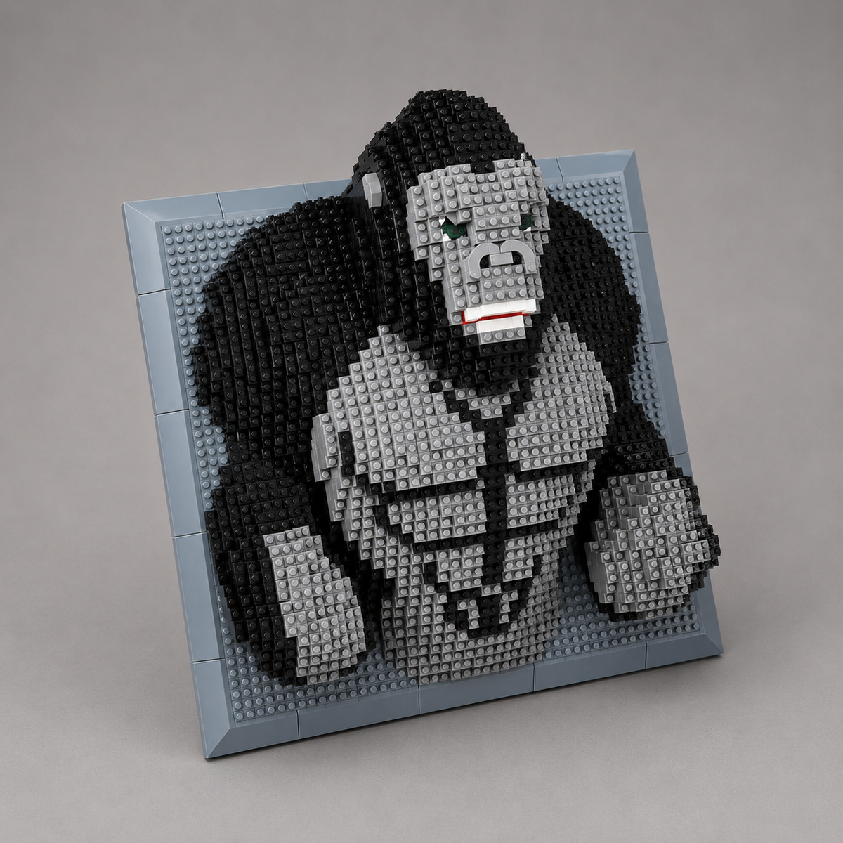 Gorilla on baseplate | Building blocks