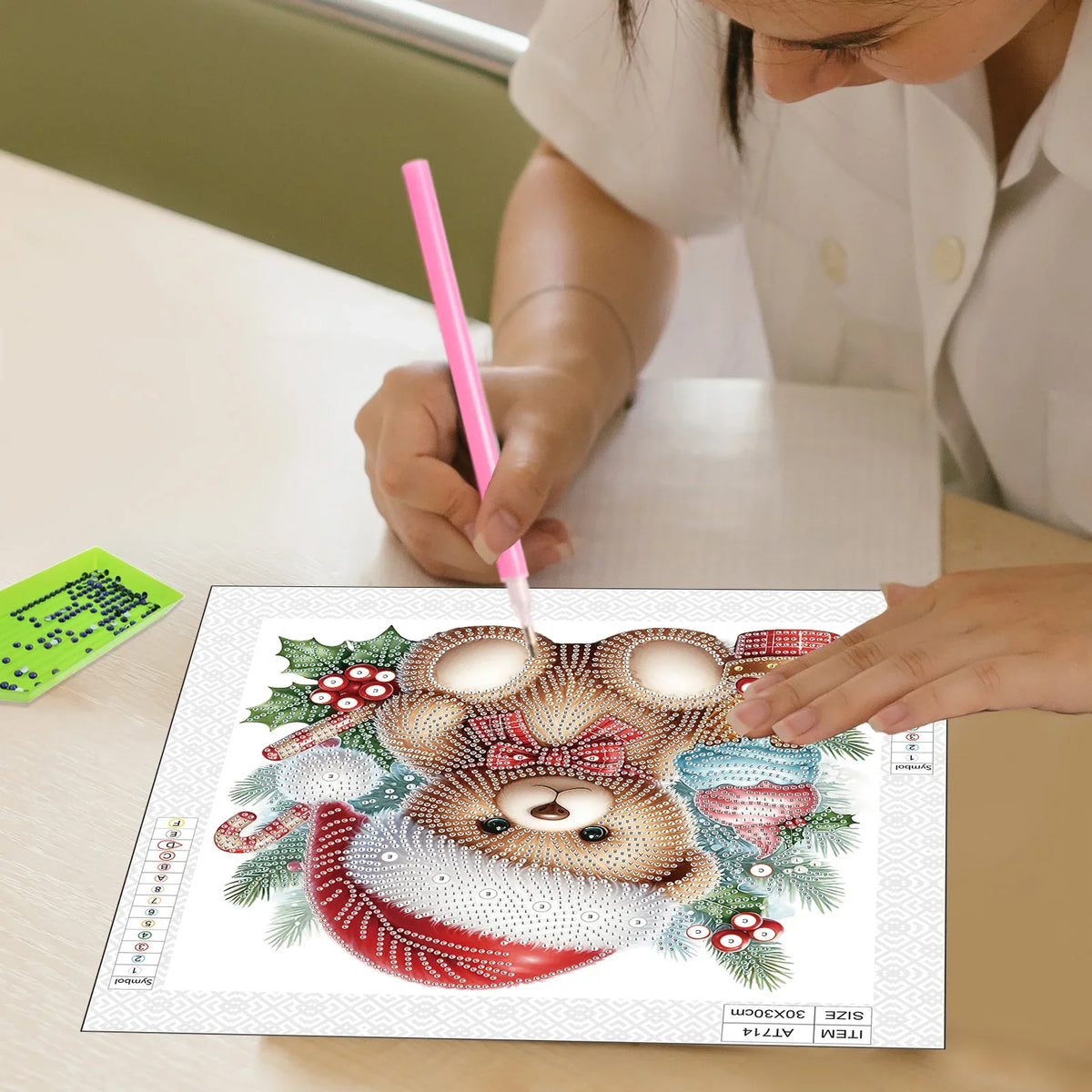 Bear with Christmas Hat | Diamond Painting